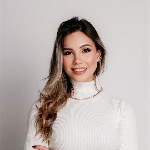 Michelle, criadora do pack